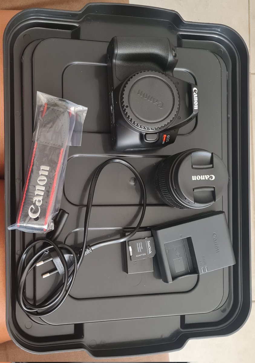 psigabicosta's tweet photo. Oii, to vendendo todo meu equipamento de gravação. Comprei em agosto de 2023.
- Câmera Canon SL3 com card 64 gb
- Kit lapela RODE GO + microfone de fio original RODE
- Tripé de câmera universal retrátil 
- 1 LED 160 Lumens - pilhas com carregador inclusas
O kit tá completinho 7k https://t.co/XmPJ5axoo5