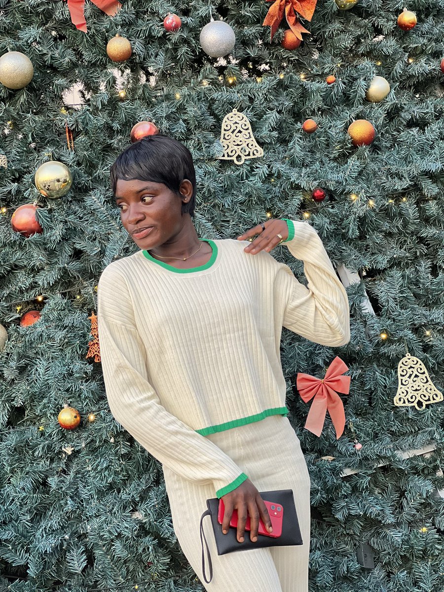 Deborahannoh5's tweet image. Happy New Year 🎊 2024 #3Y3ADOM