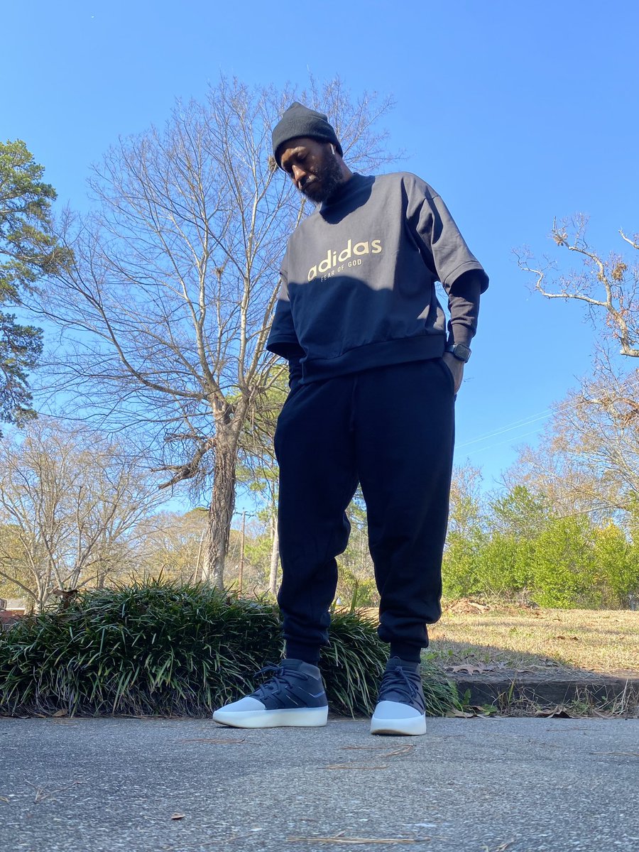 alabamatattoo27's tweet photo. First wear for the new year. May God shine down on us all with blessings, health and prosperity for 2024‼️ Happy New Year everyone‼️#stuntmanapproved #Kotd #fearofgodOnemodel #fearofgodathletics https://t.co/ngMaX3SoV8