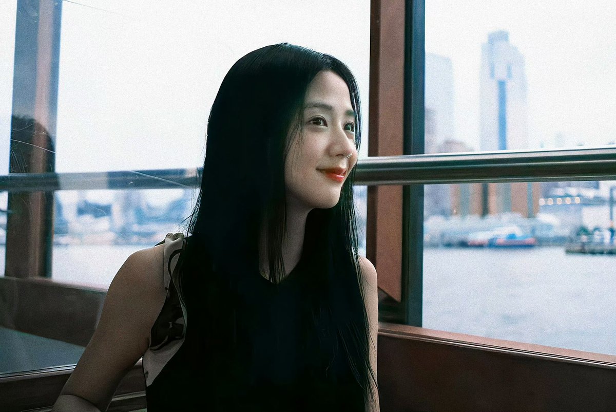 CHINA JISOO BAR tweet media
