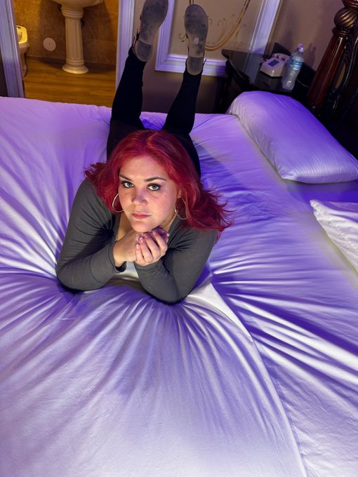 Trying to get my glow up before an intense scene I posted to https://t.co/PDmrMjGOFZ https://t.co/bD<a href="/tag/bdsm"class="tags"><span>#bdsm</span></a><a href="/tag/ir"class="tags"><span>#ir</span></a><a href="/tag/interracial"class="tags"><span>#interracial</span></a><a href="/tag/chaturbate"class="tags"><span>#chaturbate</span></a><a href="/tag/camming"class="tags"><span>#camming</span></a>