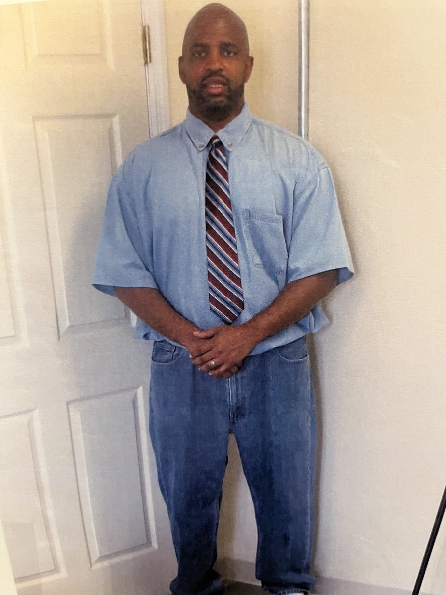 #JerryJames had the opportunity to put on a tie. This made him so happy b/c it’s been 24 yrs since he was able to wear one. It’s the little things that brings joy to him after being incarcerated for so long! Let’s bring him home in 2024. #SecondLookVA