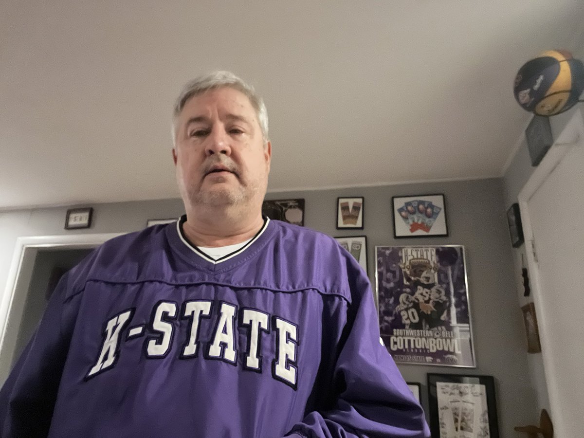 PVCAT82's tweet image. Day 63 #kstatechallenge #shellgame Who will be at the Bram tonight? @KStateMBB @CoachJTang