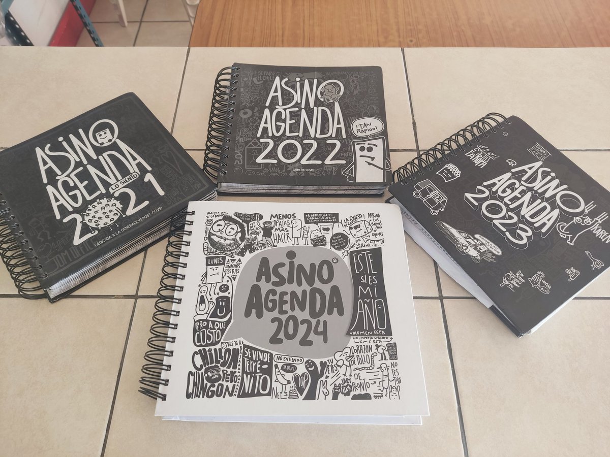 Guichitobarrios's tweet photo. @UnPonchoencima @asinosedibuja De tus fieles clientes Poncho, aún es bienvenido el regalito, feliz año Poncho!!! https://t.co/YpeMw2hECR