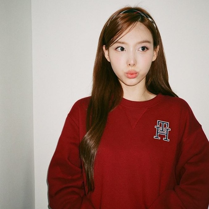 nayeon in film 🎞