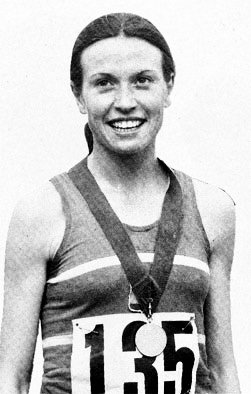 Carme, has estat la nostra gran referent de l'atletisme femení.
Ens has deixat un gran llegat.
Recordaré sempre les experiències compartides.
D.E.P.