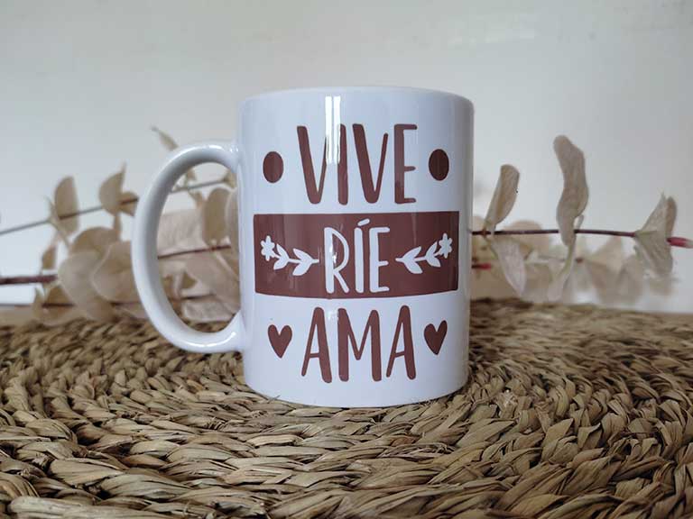 DecoKisa's tweet photo. #Tazas #personalizadas con #nombre #inicial y #frases #Regalospersonalizados
https://t.co/Nptx7rNcgG https://t.co/tuOcZ6pFxS