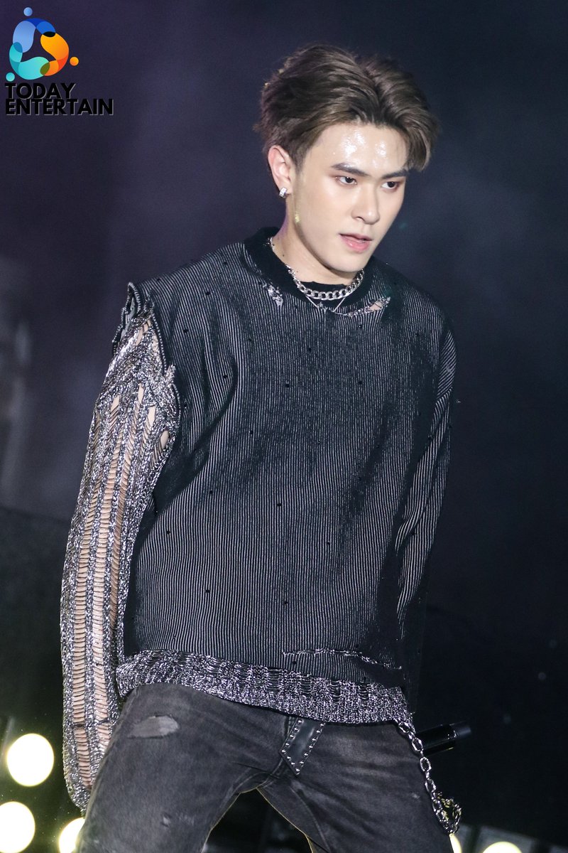 todayentth's tweet photo. "แจ๊คกี้ จักริน"ร่วมฉลองเคานต์ดาวน์ยิ่งใหญ่ ต้อนรับปีใหม่ 2024 ที่เซ็นทรัลเวิลด์ Times Square of Asia หนึ่งเดียวของไทย ใจกลางเมือง

#JackieJackrin #TRINITY_TNT
#CountdownWithTRINITY
#CTWBKKCountdown2024 https://t.co/4iA6q3bAve