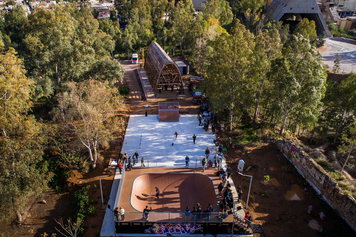 Το πρώτο Skatepark της Δυτικής Αττικής είναι γεγονός. Ένα πάγιο αίτημα των νέων της πόλης. Το έργο δημιουργήθηκε από το Ίδρυμα Ωνάσης αποκλειστική δωρεά στο Δήμο Ελευσίνας, και τοποθετήθηκε στο αρχιτεκτονικό σύμπλεγμα του ARKOPOLIS. #2023Eleusis