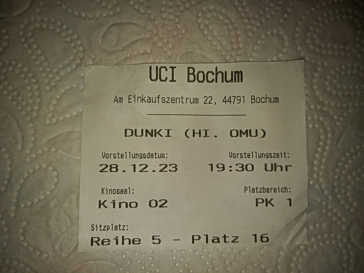 Simran2402's tweet photo. On 2️⃣8️⃣/1️⃣2️⃣/2️⃣0️⃣2️⃣3️⃣ I went to the Cinema with my Mum! We watched the new Film "Dunki" for the first Time at the UCI Cinema in Bochum, Germany! 
I also really like and love #Dunki! @iamsrk @RedChilliesEnt 😘😍❤️‍🔥🥰💟💋♾️👳‍♀️🙏🤲🧕🕌🕉️🇮🇳🇦🇪🇨🇦🇬🇧🏜️✈️🎬🎞️🎥🎫🍿👩‍👧🫂🤩👌👏📸🎥🇩🇪🆕👍 https://t.co/hpTZK95bni