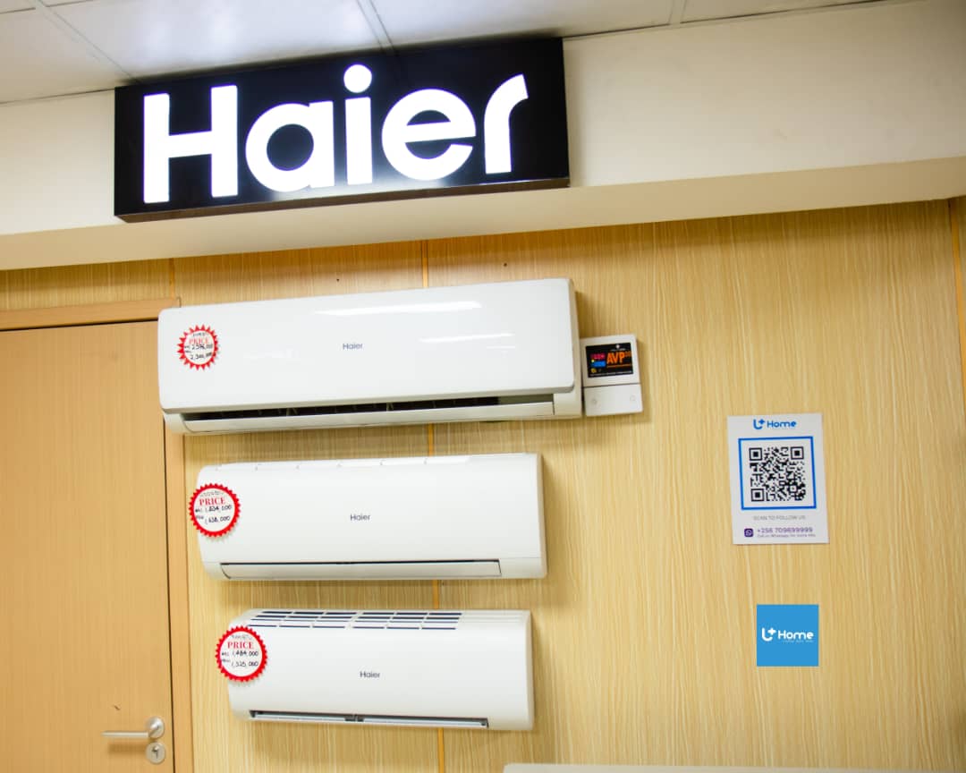 HaierUganda's tweet photo. Don't let the heat get the best of you! Upgrade to Haier Air conditioners for a cool and comfortable summer. 🌬️❄️ #HaierCooling #BeatTheHeat #SummerComfort

Follow us on  twitter,tiktok and Facebook Haier Uganda  
https://t.co/e723PcPMit

call/whatsapp 0707333336/0707333334 https://t.co/rdNOVsJeT6