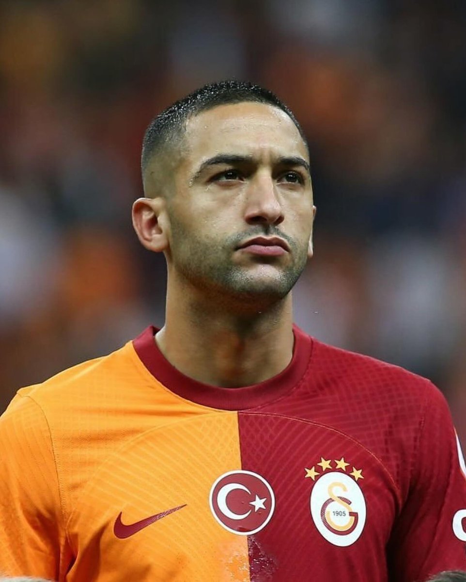 Haluk Yürekli: "Öpmeye niyeti olmayan yanağın nerede diye sorarmış!

Takımı yalnız bırakan kim olursa olsun göndereceksin! 

1 aylık gecikmeyi sorun eden oyuncunun bu topraklarda barınma şansı yok!"