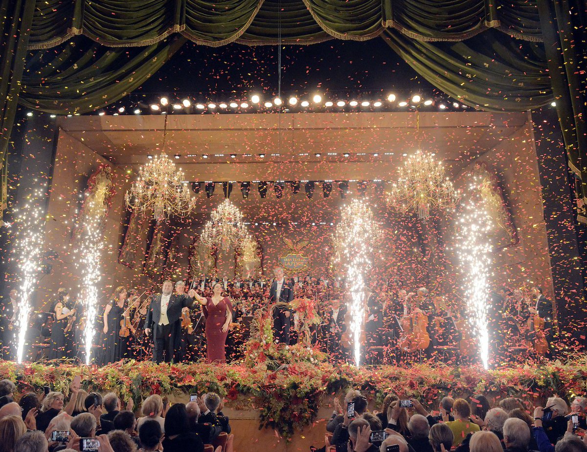 teatrolafenice's tweet image. #CapodannoFenice: 3 milioni 125 mila telespettatori e uno share del  23,9 %, ovvero il successo della musica! Grazie a tutti voi, amici per  averci sostenuto numerosissimi anche qui!