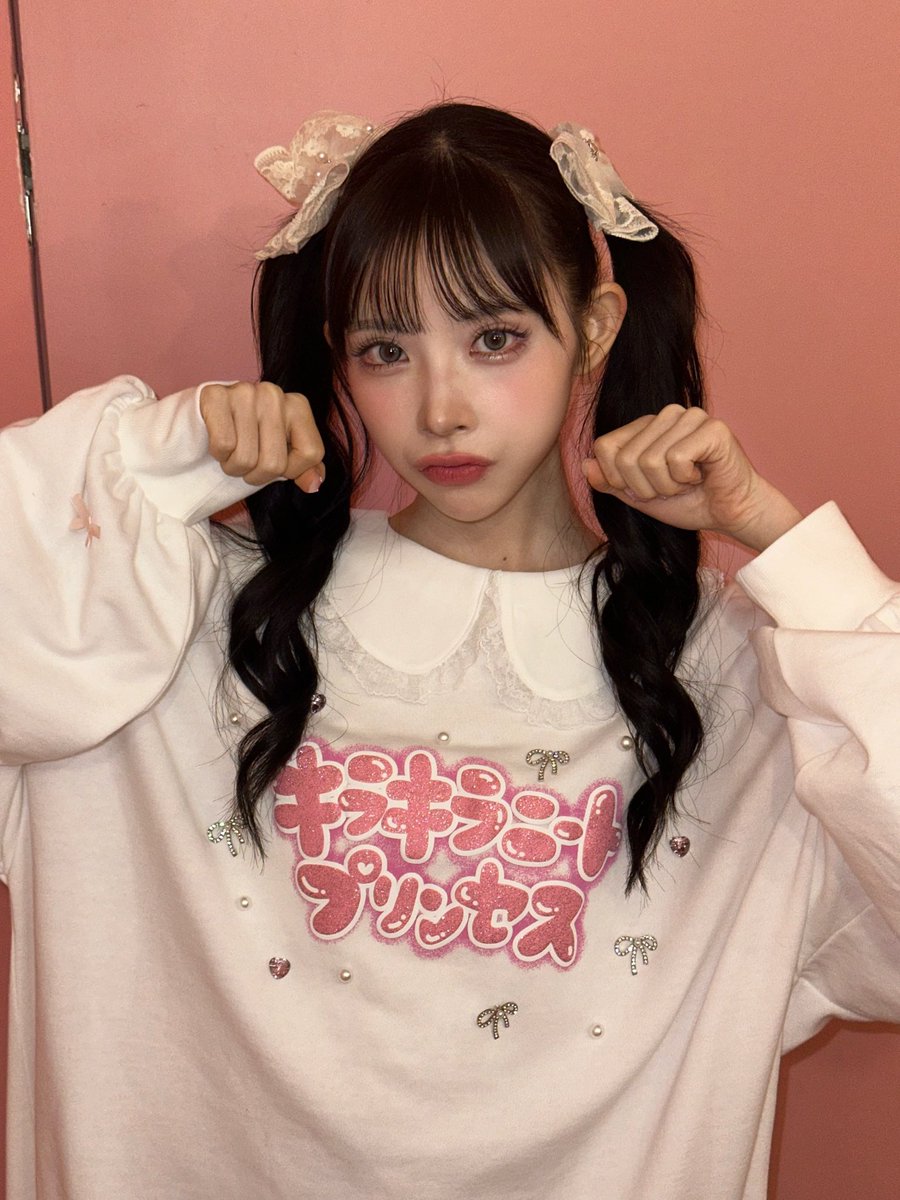 【press】

♡Ank Rouge 2024 SS collection vol.1♡
【ruffle♡ribbon】

オフショットを公開🎀

model▶︎ 緩苺ちゃん
＠1004yrm_ 

1月5日 12時〜
公式通販サイトAilandにて公開✨

#緩苺 ちゃん
#ankrouge https://t.co/CGCxGDZhgJ