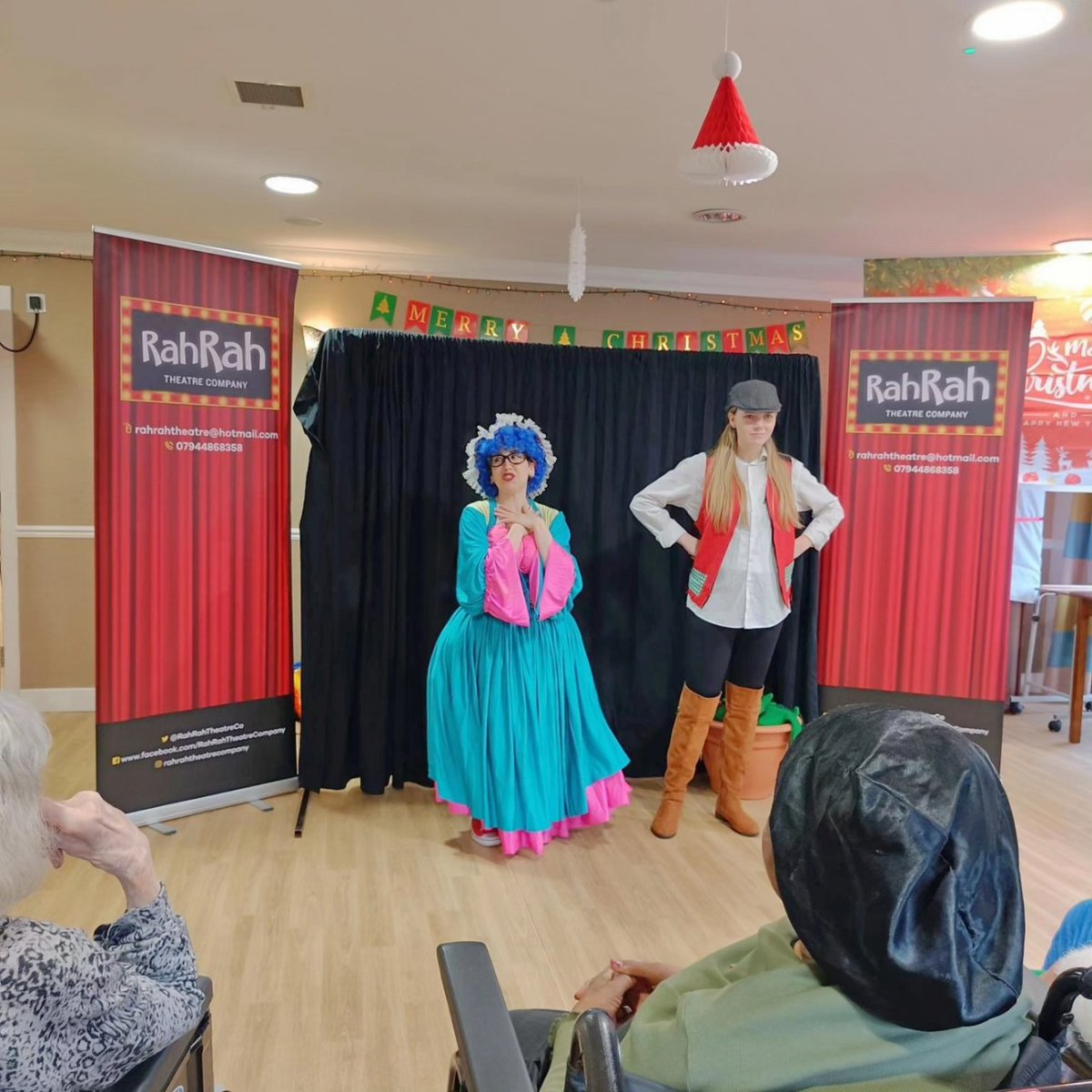 🌟🎭 JACK AND THE BEANSTALK PANTO at Acacia #Care Centre! 🌱✨ A hilarious afternoon with RahRah Theatre Company brought laughter, cheers, and boos from residents, relatives, and staff. A perfect end to Christmas celebrations! 🎶👏 #CareHomeJoy #PantoFun #CommunityEngagement