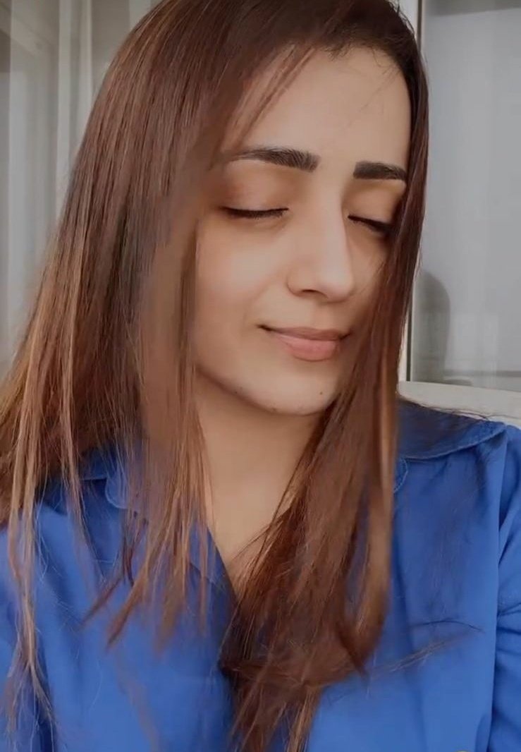 GC1Ja-zbMAAPzVR?format=jpg&name=medium