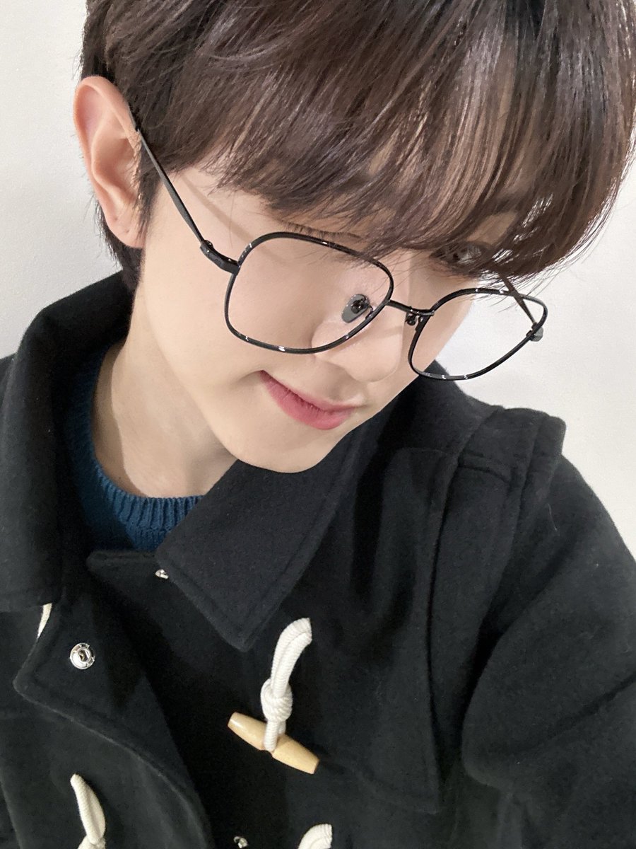 나랑 따뜻한 날 보내자 유니즈🤍

#경문 #KYUNGMUN