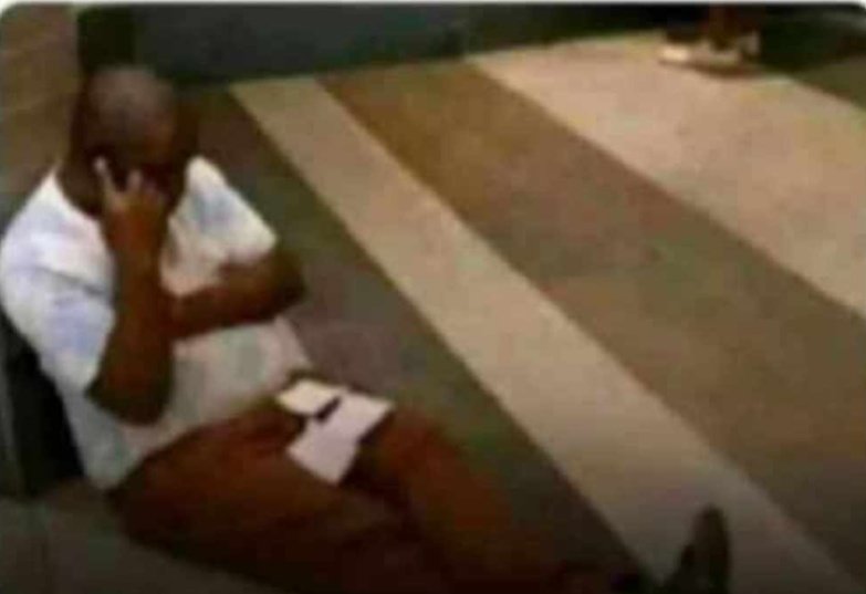 Dr_ILOMO's tweet photo. Basi tufanye hivi, Mimi nalipa ada nusu..halafu nitamuambia mtoto akiwa darasani atumie jicho moja.😂🙌 https://t.co/ZcK7a7co3A