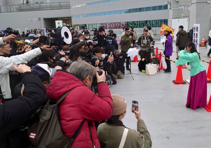 Twitterのコスプレ画像2