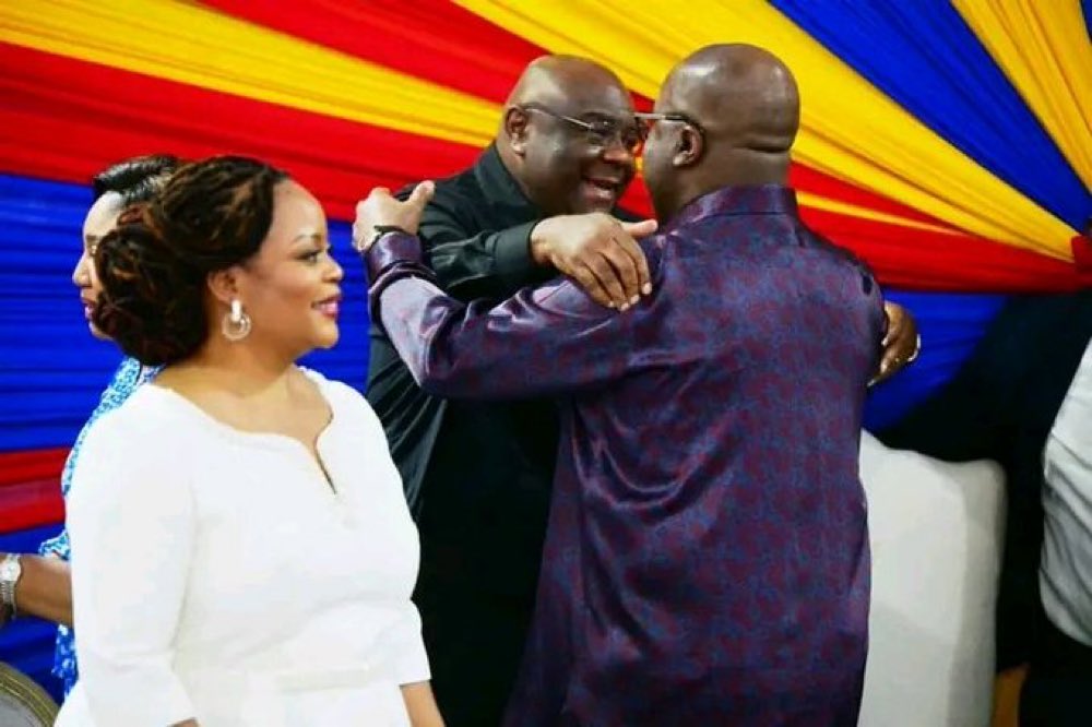 bakadifuilaChri's tweet photo. Les deux frères du Sang 🩸, même père et mère qui est le Grand CONGO 🇨🇩 ♥️🇨🇩 https://t.co/P9a0vldesj