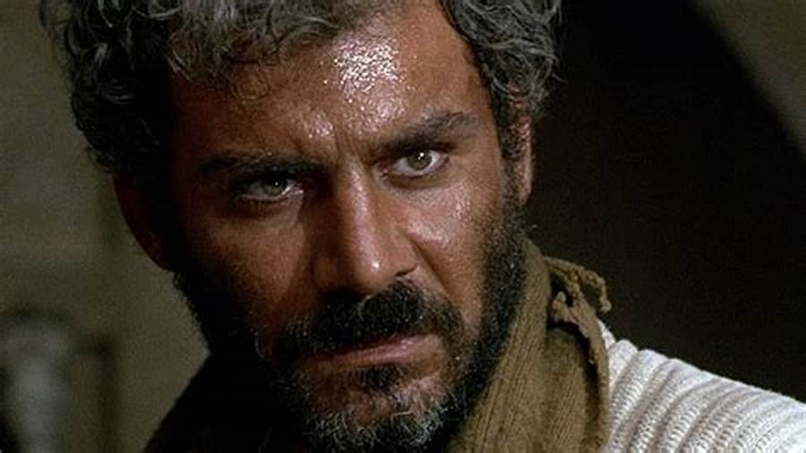 Gianni996's tweet image. #02Gennaio 2023 - Rosazza - Biella 
"Quando un uomo che partecipa alla festa di Capodanno incontra un uomo con la pistola, l'uomo che partecipa alla festa è un uomo ferito a una gamba." 
#Pozzolo #progun