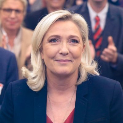 Marine Le Pen, c’est la droite populaire et républicaine. » je partage totalement et vous ? Partagez massivement.  #HappyNewYear #Japan  #BonneAnnee. #LIVNEW.  #Crypto