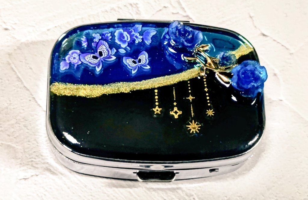 Con_Con__811's tweet photo. モチーフハンドメイド

茨のアリス

 #ハンドメイド作品 
#迷い猫の囁き
#Wonderart https://t.co/eSbDLuuEF6