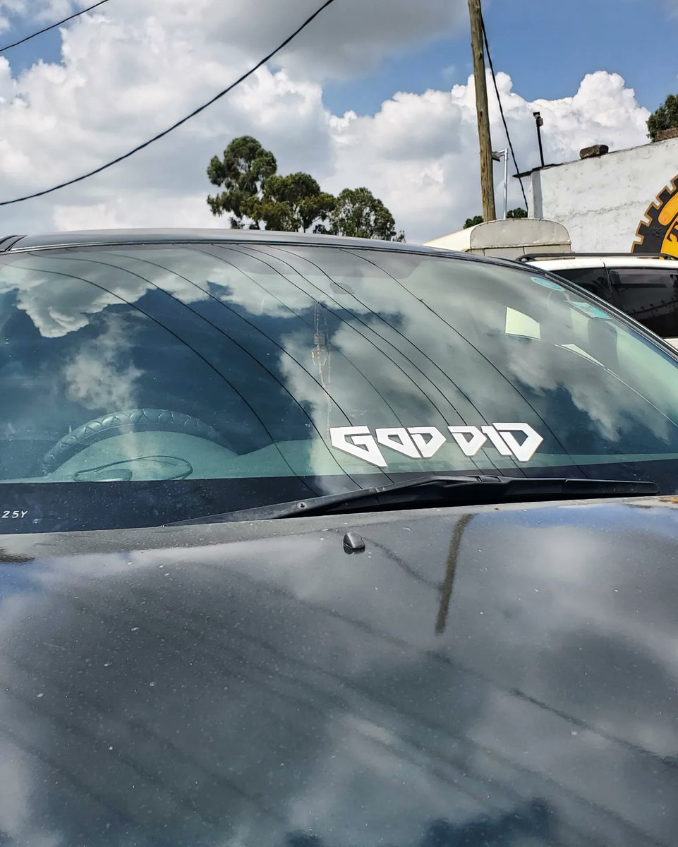 MatwanaCulture's tweet photo. #MatwanaMerch @belmondpaul Subaru Stink Eye Hatchback Officially Matwana Matatu Culture Certified. Thanks Sana kwa the Love & Support!
Label on full effect, Moja safi! Want yours?
#MatwanaMatatuCulture by #GraffMatwana
☎️ (+254) 0727 213 423 (Call/WhatsApp) https://t.co/xXYjZ29HEp