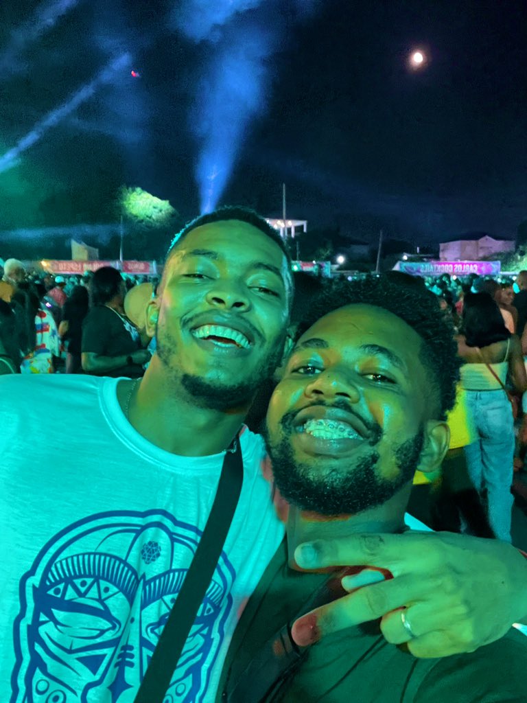 BrenoLuckano's tweet photo. Como assim Bro? Nós ainda fizemos fotos juntos 😂😂😂
#canjala2023 https://t.co/Ly0TlBZnxC