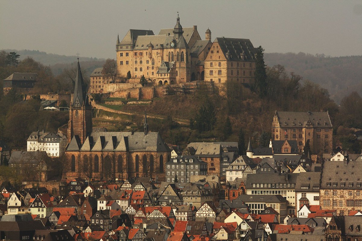 New year, new beginnings - I am pleased to announce that I am starting as a Junior Group Leader at the University of Marburg @Uni_MR investigating molecular mechanisms of mitochondrial gene expression. Looking forward to working with an incredibly vibrant RNA community!