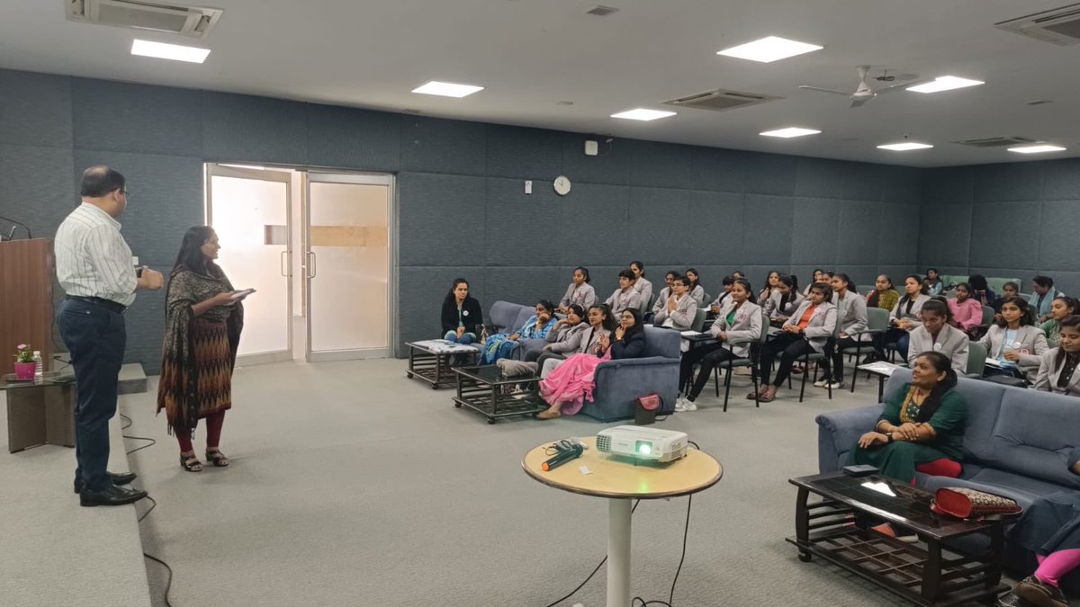 PARENTeens's tweet photo. “Tejaswini #Capacity_Building_Training of #District_Champion Girls under બેટી બચાઓ બેટી પઢાઓ (BBBP) of Women &amp; Child Development (WCD) of Government of Gujarat . 
✅Interacted with more then 50 Champion Girls of all the Districts of Gujarat State. https://t.co/3DwRRsIui4