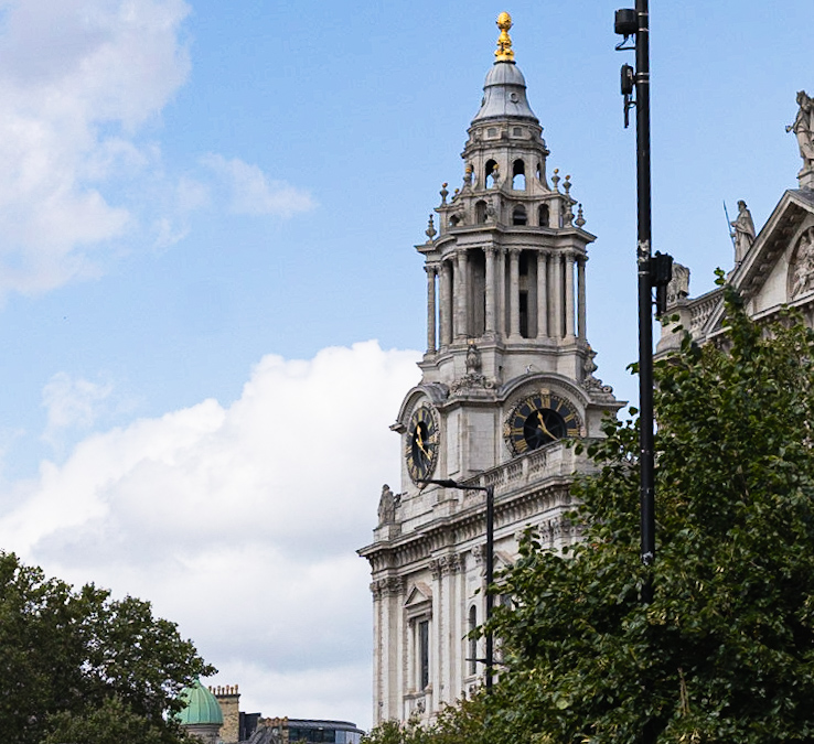SmithofDerby's tweet image. After a fantastic Christmas break, we're back to keeping public time ticking across the country!⁠
⁠
Photograph: St Paul's Cathedral earlier in 2023, taken by @jackbiggin_photography ⁠
⁠
 #Timekeepers #BackInAction #PublicTime #SmithofDerby #ClockMakers