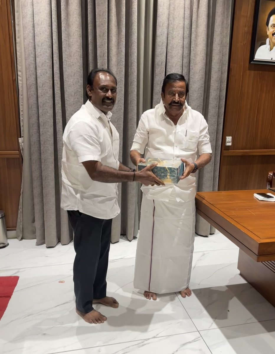 murthy_nek's tweet photo. @KN_NEHRU 

#DMK
#MKStalin 
#ChiefMinisterofTamilNadu
#UdhayanidhiStalin
#KNNehru 
#NEKMURTHY
#NEKMOORTHY 
#DMKYouthwing
#DMKITWing 
#DMKThiruvallur
#DMKThiruverkadu https://t.co/bpvTVXkTon
