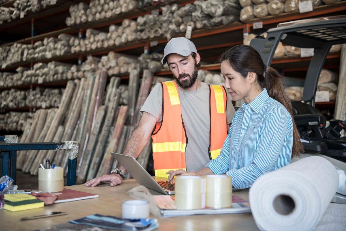 SmallBizLady's tweet photo. 6 in 10 small business owners agree that attracting and retaining talent are top business concerns.💡My latest blog, based on insights from @MetLife 's data, highlights how employers can bolster employee engagement through benefits:https://t.co/iDI8L9LavF #MetLife_Partner #spon https://t.co/dtQ7Z4doyv