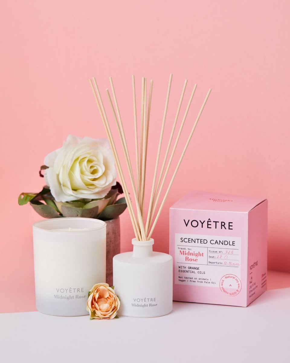 millennialEs's tweet image. Cada producto es único y merece ser presentado de la mejor manera. En Millennial, nos aseguramos de que cada toma refleje su singularidad y valor. 📸 #PresentaciónDeProducto #FotografíaDeEstudio #MillennialMagic