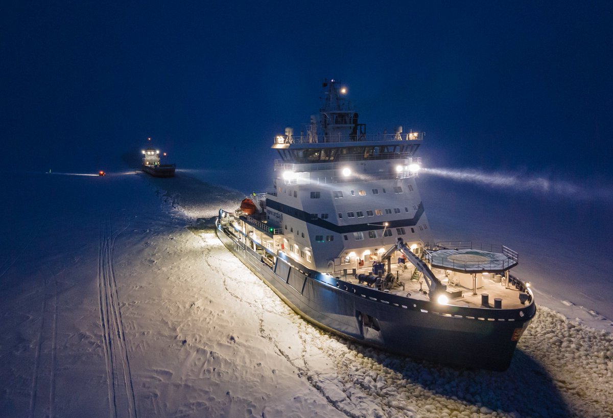 #Arctian #jäänmurtaja #Polaris liittyi 1. tammikuuta sisaralusten Otson ja Kontion tueksi huolehtimaan kauppa-alusten liikennöinnin sujuvuudesta Perämerellä. Polariksen avustusalue käsittää alkuun Eteläisen Perämeren alueen ja satamina Kokkolan, Kalajoen ja Pietarsaaren satamat.