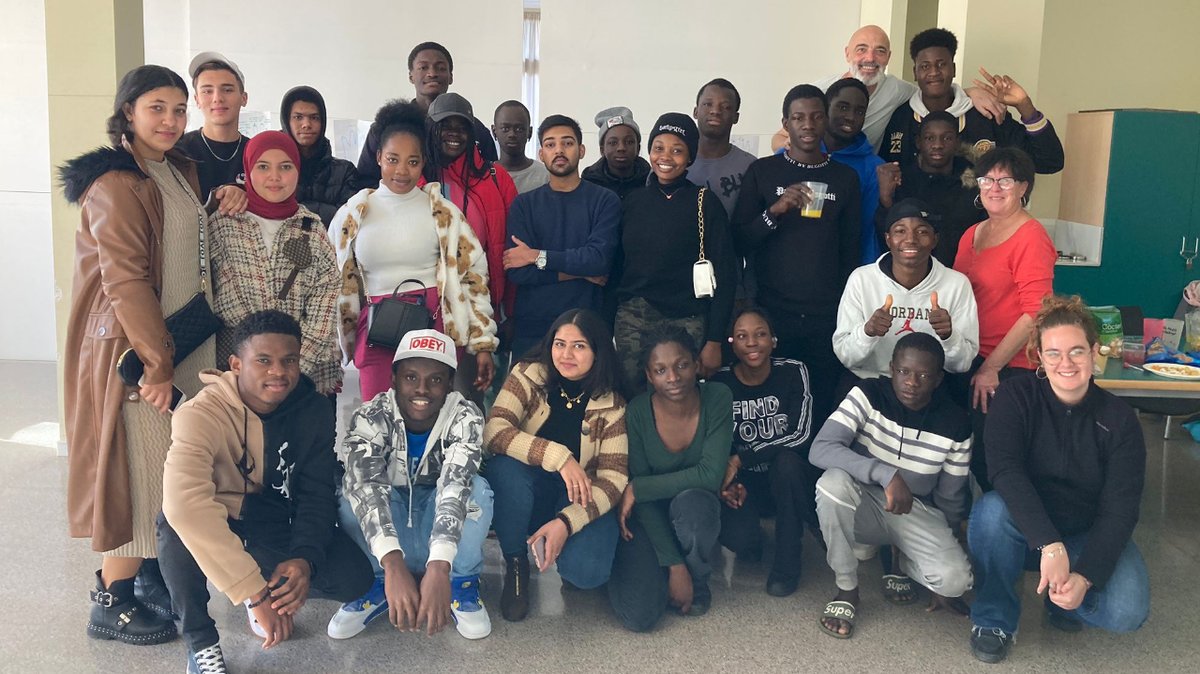 FundacioSERGI's tweet photo. Acte de tancament d'any i d'etapa del #projecteinSalt!
Un dia bonic i emotiu amb el grup de joves, antics participants i les educadores del projecte.
Celebrem el camí recorregut plegats i desitgem que el nou any ens porti oportunitats i alegries. 🎉 Seguim!
#portadAcces https://t.co/MVoswH0JzF