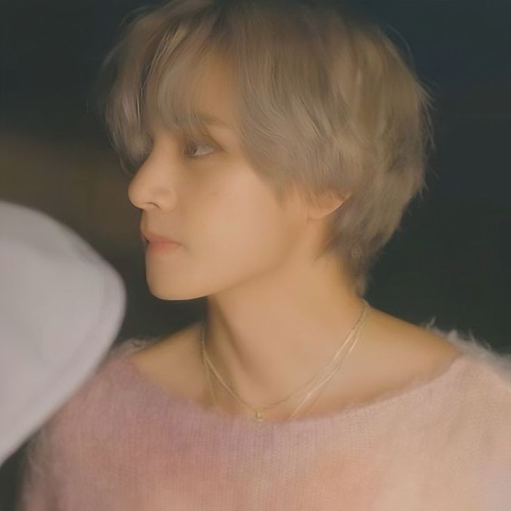 ไอดอลที่ย้อมผมที่บลอนด์แล้วดูดีที่สุด