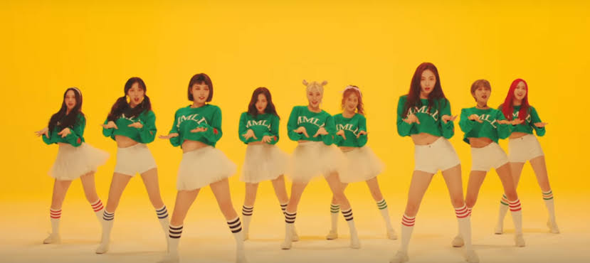 kchartsmaster's tweet photo. 6 years ago today, MOMOLAND released “BBoom BBoom”. https://t.co/6emsw5maEG