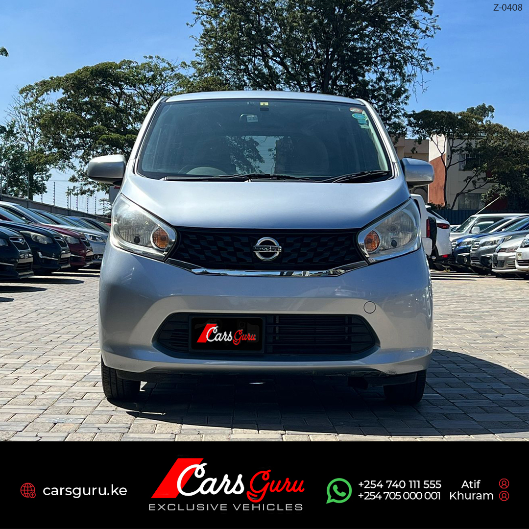 KhushiMotorsExp's tweet photo. 𝗡𝗶𝘀𝘀𝗮𝗻 𝗗𝗮𝘆𝘇 𝟮𝟬𝟭𝟱 #newarrivals 🔥

✔️Stock No: Z-0408
✔️Body Type: Hatchback
✔️Make: Nissan
✔️Model: Dayz

📞Contact Our Sales Team:
📱Khurram: +254 705 000001
📱Atif: +254 740 111 555

#Nissan #Dayz #cars #auto #kenya #carsgurukenya #nairobi #usedcardealer https://t.co/T6SsKOUAMK