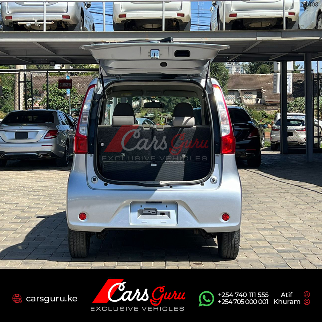 KhushiMotorsExp's tweet photo. 𝗡𝗶𝘀𝘀𝗮𝗻 𝗗𝗮𝘆𝘇 𝟮𝟬𝟭𝟱 #newarrivals 🔥

✔️Stock No: Z-0408
✔️Body Type: Hatchback
✔️Make: Nissan
✔️Model: Dayz

📞Contact Our Sales Team:
📱Khurram: +254 705 000001
📱Atif: +254 740 111 555

#Nissan #Dayz #cars #auto #kenya #carsgurukenya #nairobi #usedcardealer https://t.co/T6SsKOUAMK