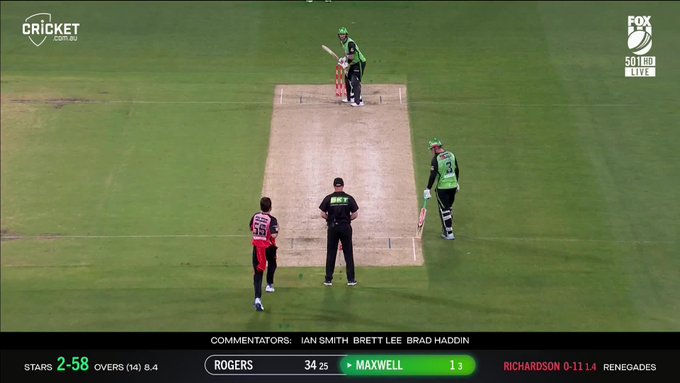 Maxi you can't do that! 😆 📹 Credits: Twitter/BBL