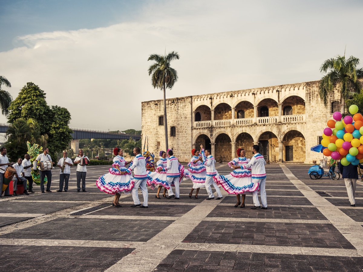 las_vico's tweet photo. Un día en Santo Domingo: tesoros coloniales, sabores locales y un viaje en el tiempo https://t.co/IFAICsjznb https://t.co/QYlCUnzt9M