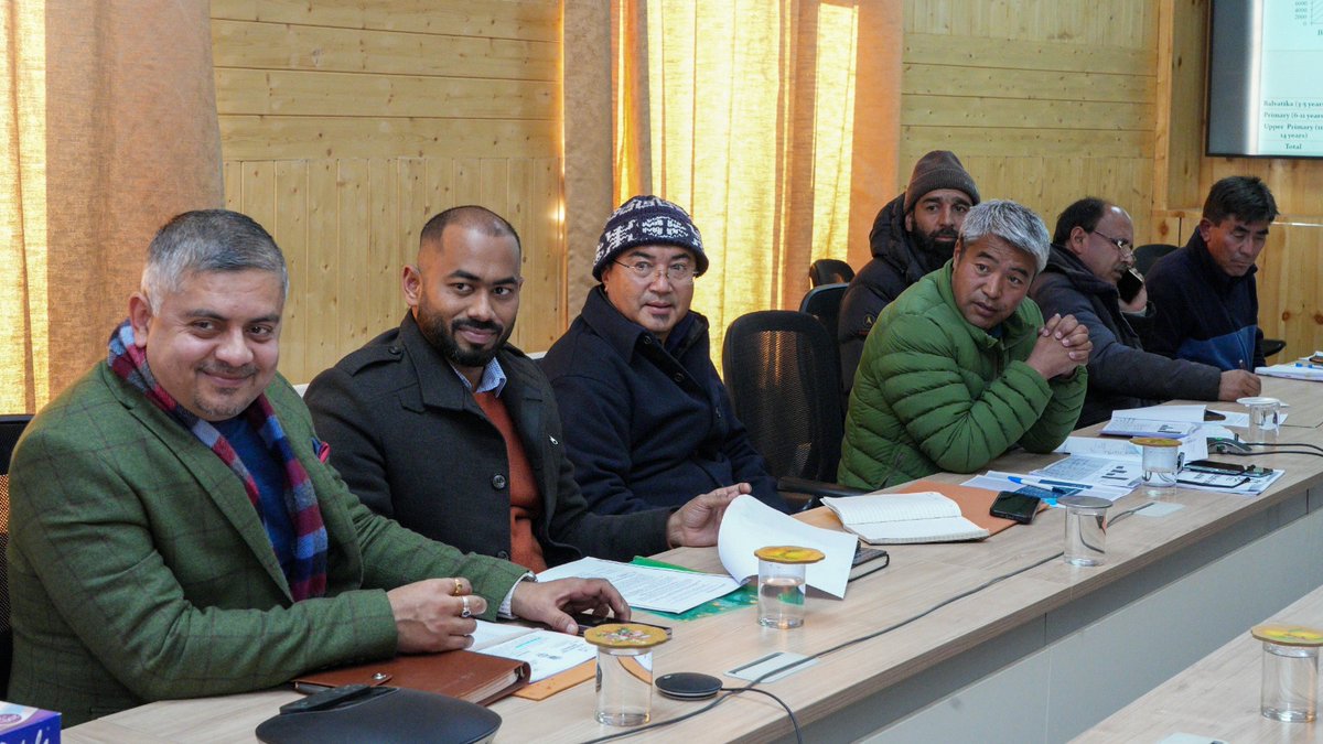 dse_ladakh's tweet image. The UT level  #SLMC meeting for PM POSHAN under chairmanship of Sh. Pawan Kotwal, IAS Advisor to Hon'ble @lg_ladakh  after detailed presentation  and discussion proposed AWP&amp;amp;B 24-25 for Rs. 21.17 Crores having significant for addressing nutrition-related initiatives for students.
