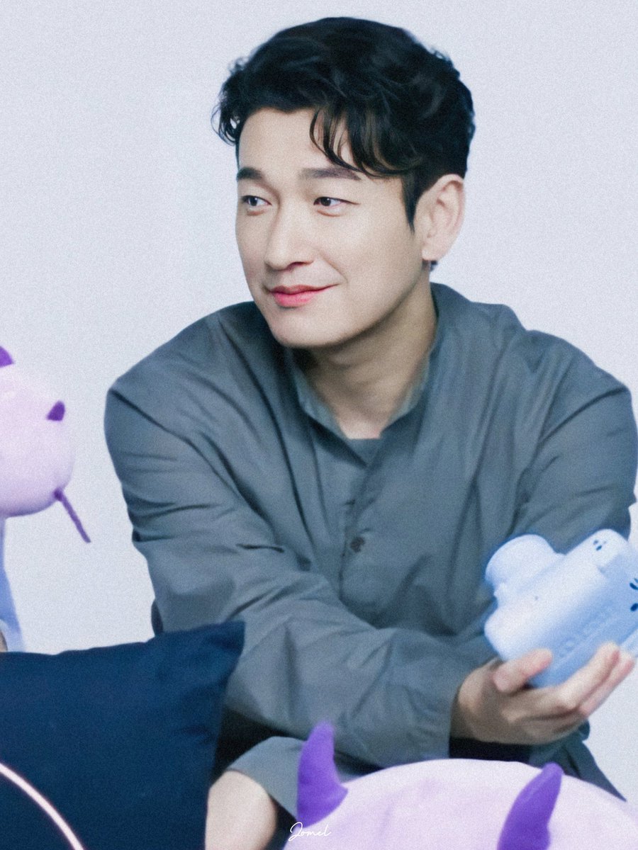 5_hfo's tweet photo. 탐둬해주셔서 감사합니다🙇🏻‍♀️
다들 행복하고 즐거운 덕질할 수 있는 갑진년 되시길❤️❤️ 새해 복 많이 받으세요!!❤️
(아 나도 조유령 보고싶다...💸)
사진은 진짜 조아하는(잘생긴) 사진들 네개 
그냥 왕자님이셔..♡♡ https://t.co/QOr7T7qsFn