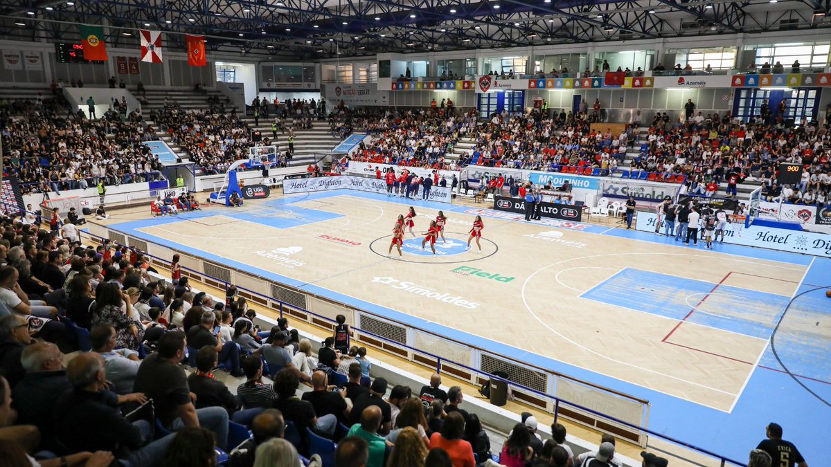🏀🔥 Vamos sortear um bilhete duplo no nosso sofá para o Oliveirense-Benfica da #LigaBetclic! Tens direito a snack, bebida e ainda 10€ de Freebets para apostares neste jogo.

- Dá RT + FAV
- Identifica quem vais levar contigo + Username Betclic

Vencedor anunciado quinta-feira.