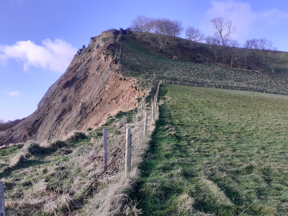 The coast path has been affected once more by a landslip at Hounstout, near Worth Matravers and Kingston. This recent slip has removed the lowest section of steps and the path is completely unusable. The path has been closed for safety reasons. There is a diversion in place.