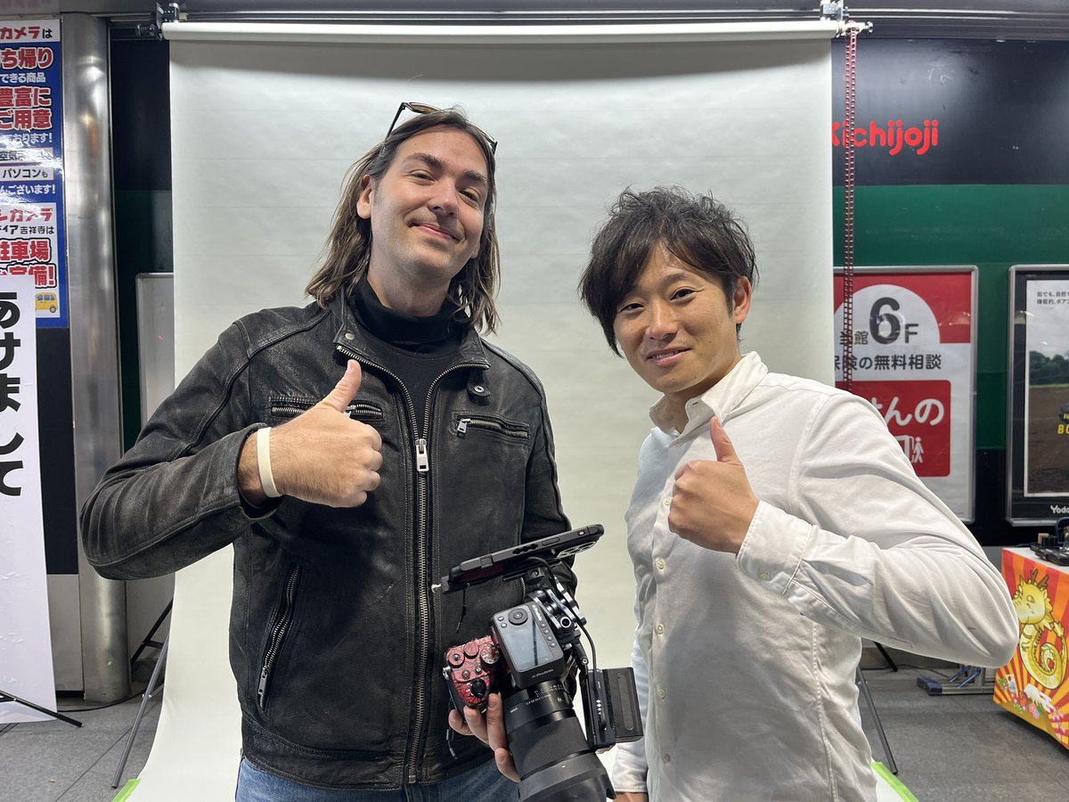 k1mtam_kkc11's tweet photo. YouTube登録者15万人の写真家
イルコ・アレクサンダロフさんに
写真撮ってもらいましたー📷✨

私はスポーツを軸にやってきたので
ポートレートのプロの撮ってる姿、
非常に勉強になりました😊

めっちゃうれしいでーす👍✨

#イルコさん https://t.co/lajE5cxoge