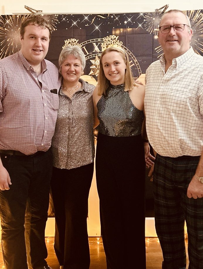 The Waltons wish you all a very happy and healthy 2024 from Loch Lomond!