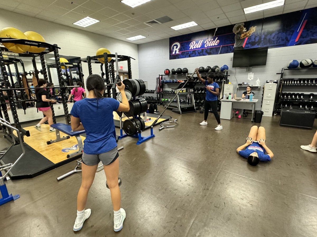 Rams getting after it right after break! Excited to see the growth of this group over the course of the year! #LND 💪💪🏻💪🏼💪🏽💪🏾💪🏿